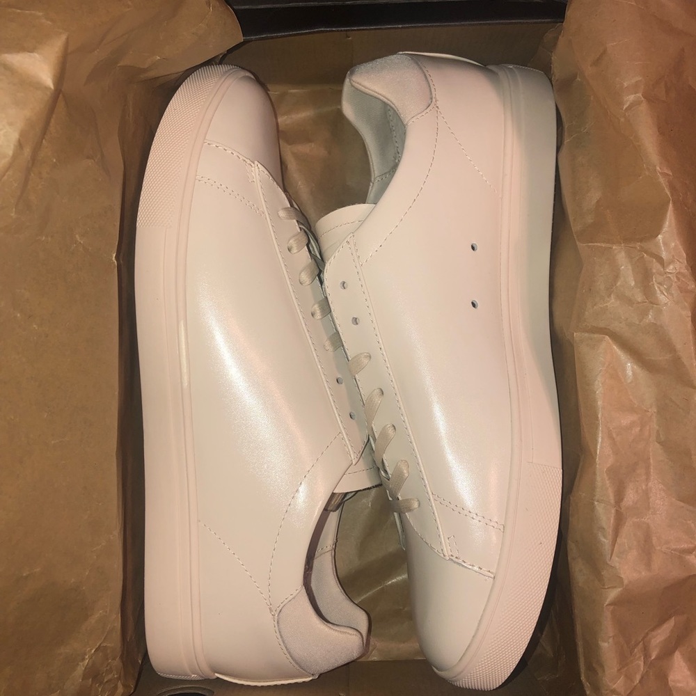 Men’s Khaki Leather Clae Fashion Sneakers